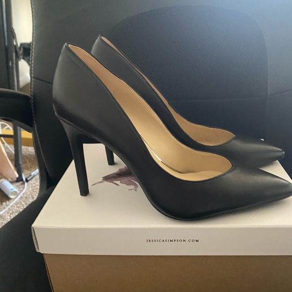 Jessica Simpson Shoes - Jessica Simpson, size 8.5 black pumps
